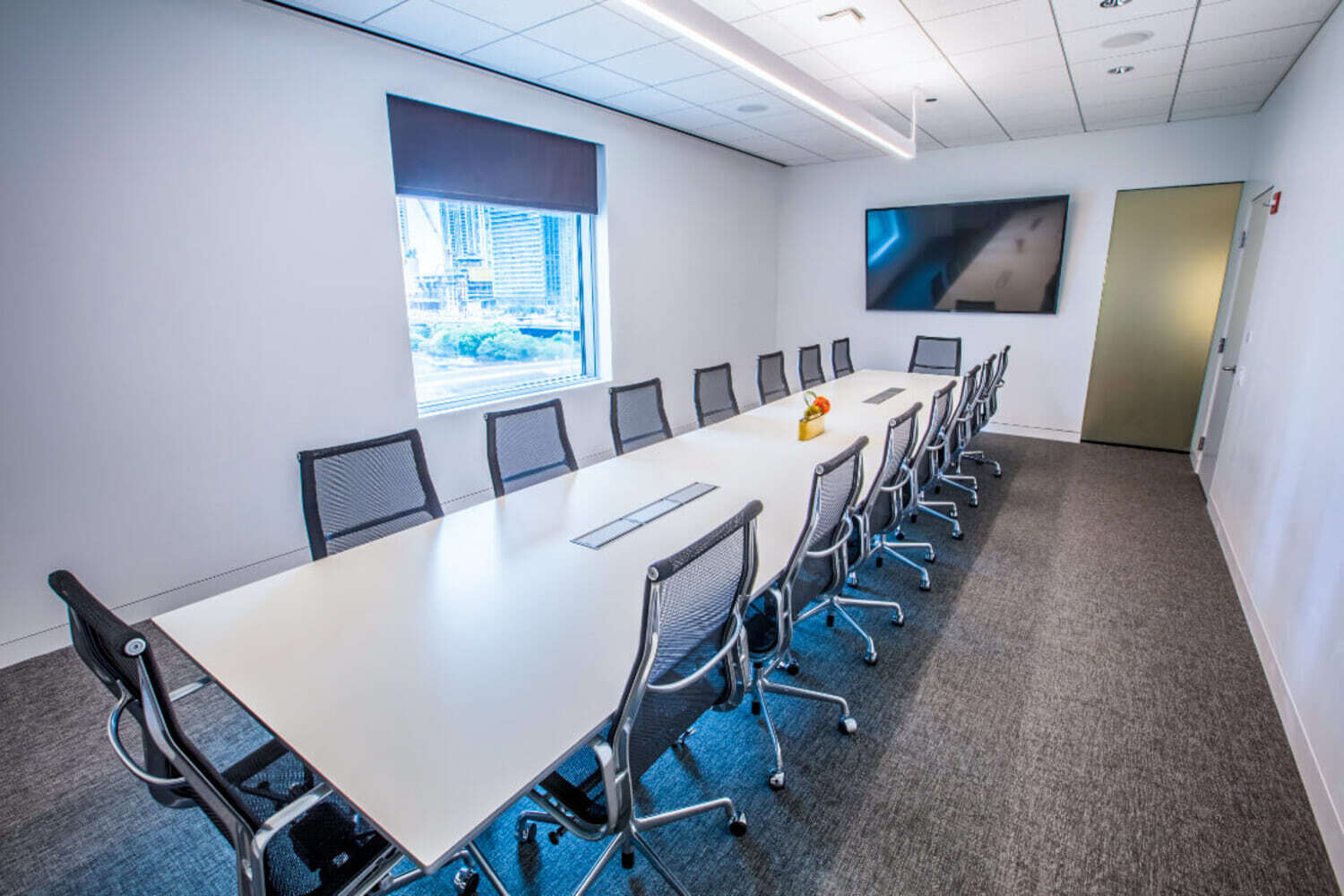 University-of-Chicago-Small-Boardroom-Rental